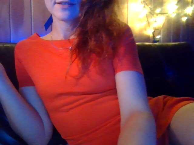 Fényképek miss-redhead I reply to a private message for 5 tokens, get up to show my figure - 15 tokens, look at your camera for 30 tokens, subscribe to you for 50 tokens.