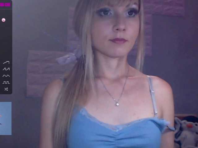 Fényképek -Wildbee- Hi! From entertainment - games, in group chat - dance. Lovense from two tokens. On sweets 777
